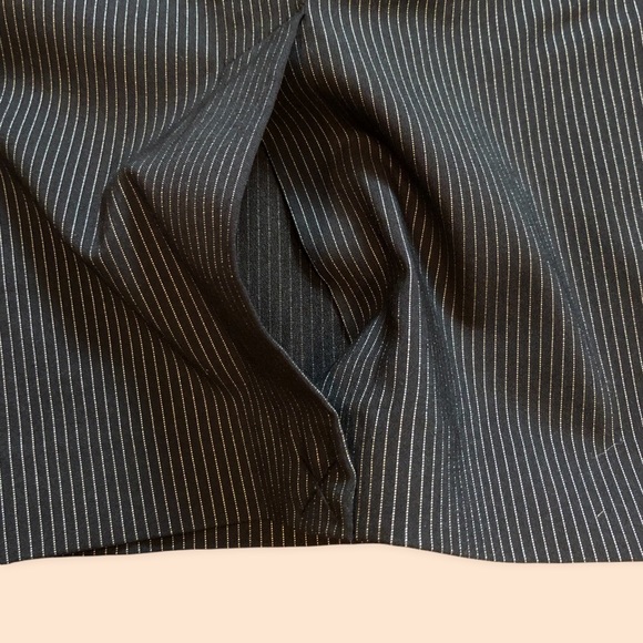 Women’s Size 7 Pencil Skirt - Picture 4 of 4